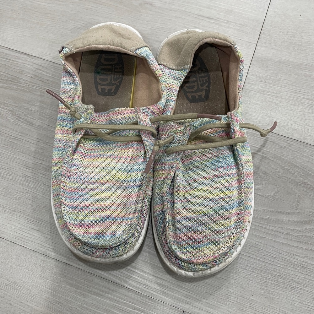 Hey Dude Kids Wendy Sox Shoes Size 1 Well Loved Aurora White